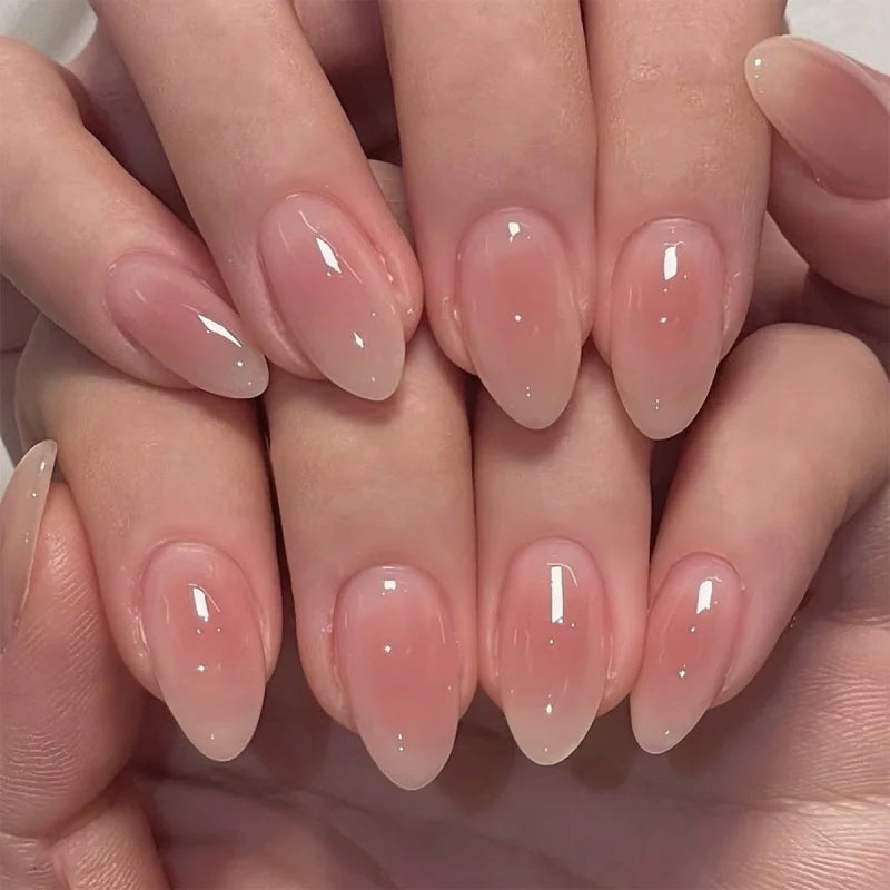 24 faux ongles à coller, forme amande simple, courts et ovales, pour manucure femme.