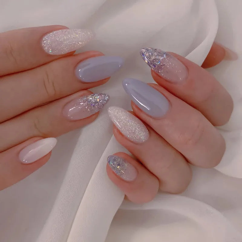 24 faux ongles à coller, forme amande simple, courts et ovales, pour manucure femme.