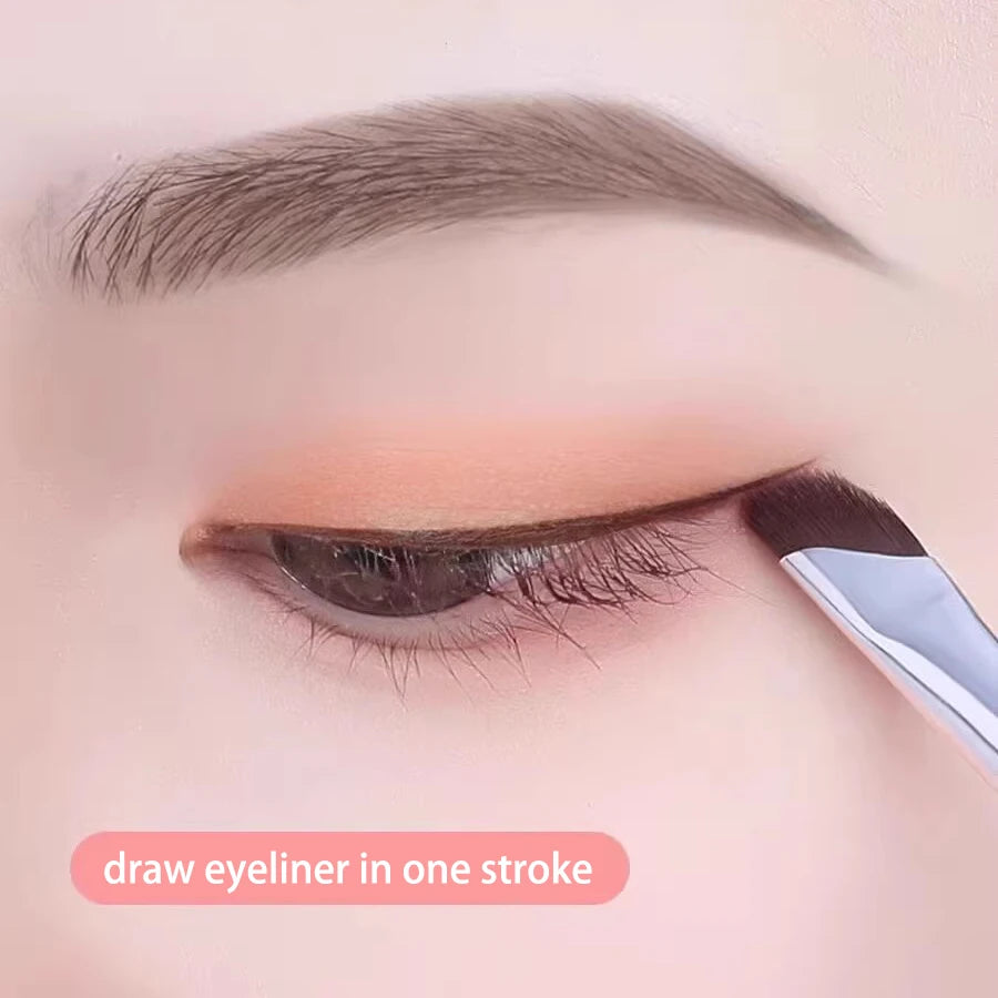 Pinceau eyeliner en forme de faucille, pinceaux pour le contour des yeux et le contour de l'œil