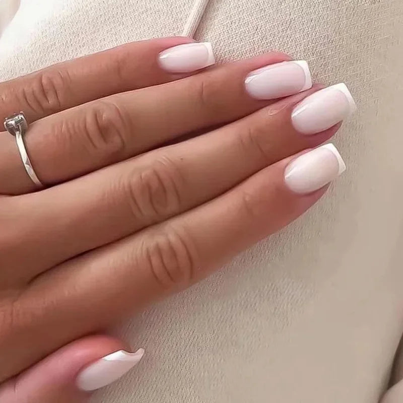 Lot de 24 faux ongles Sweet Love avec dégradé, réutilisables, courts et couvrants, pour femmes