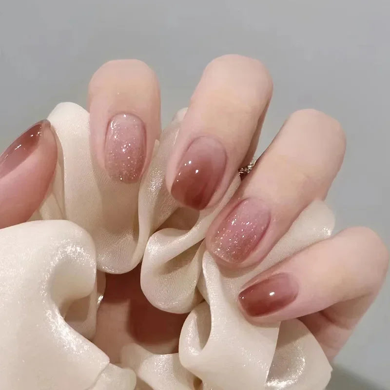 Lot de 24 faux ongles Sweet Love avec dégradé, réutilisables, courts et couvrants, pour femmes