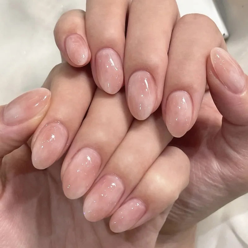 24 faux ongles à coller, forme amande simple, courts et ovales, pour manucure femme.