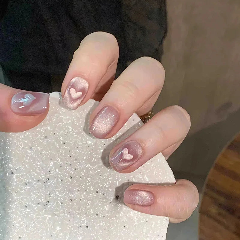 24 faux ongles à coller, forme amande simple, courts et ovales, pour manucure femme.