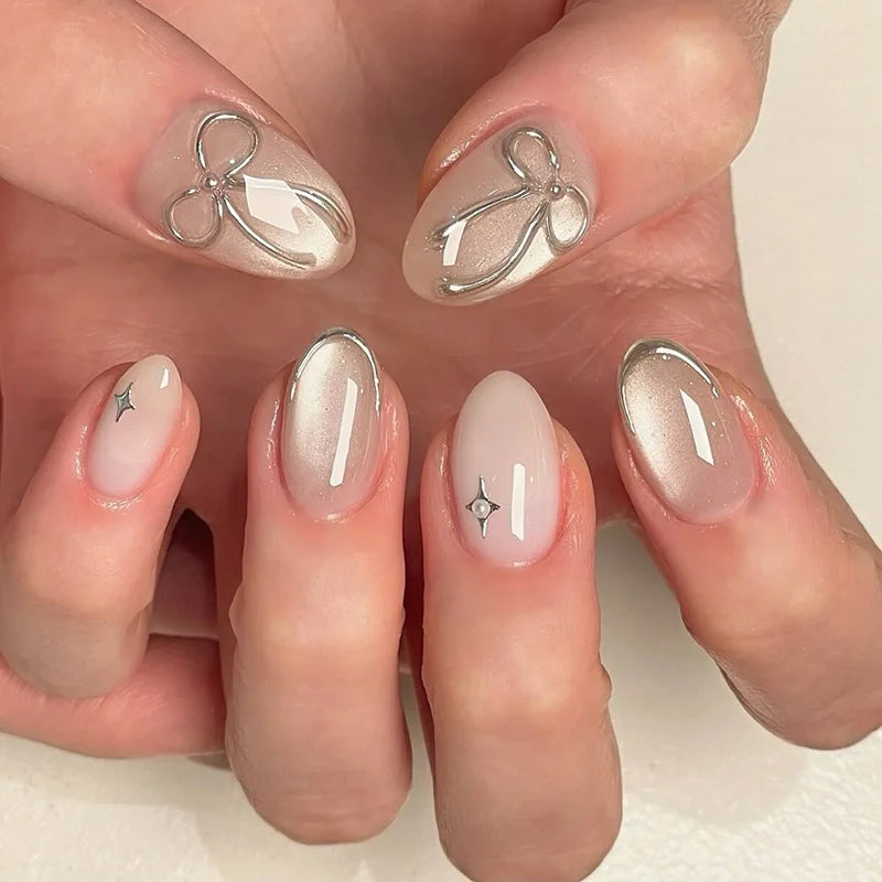 24 faux ongles à coller, forme amande simple, courts et ovales, pour manucure femme.