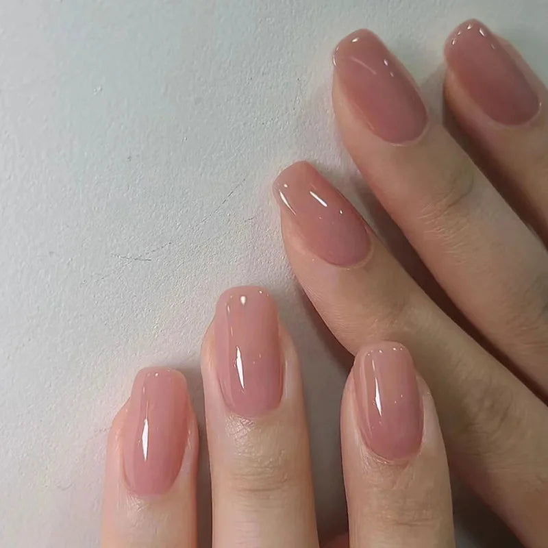 24 faux ongles à coller, forme amande simple, courts et ovales, pour manucure femme.