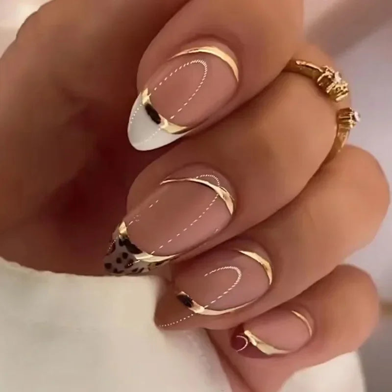 Lot de 24 faux ongles Sweet Love avec dégradé, réutilisables, courts et couvrants, pour femmes