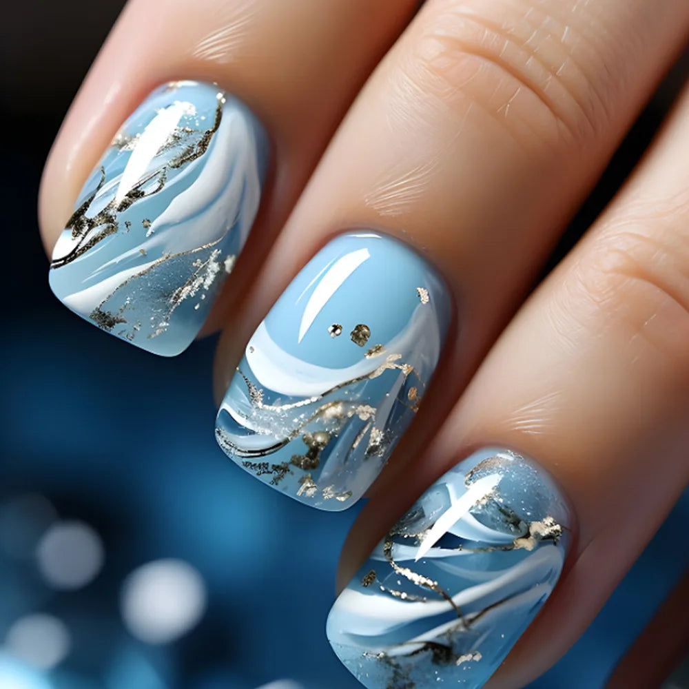 Lot de 24 faux ongles blancs à la française, faciles à porter.