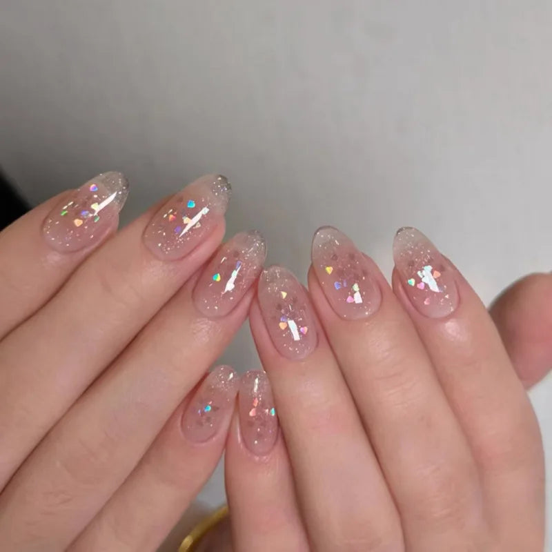 24 faux ongles à coller, forme amande simple, courts et ovales, pour manucure femme.